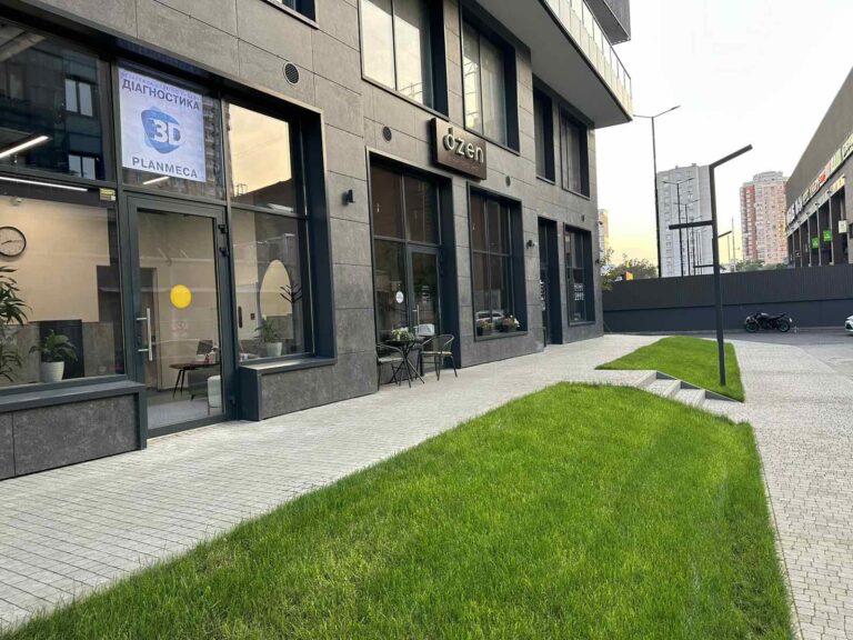Вул. Василя Стуса 35Б